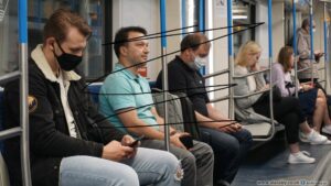 موسكو تعلن بدء تطعيم المتطوعين بلقاح 